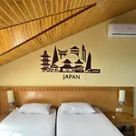 Esma Aparthotel 3*