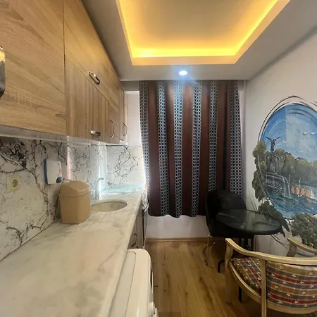 Esma Aparthotel *